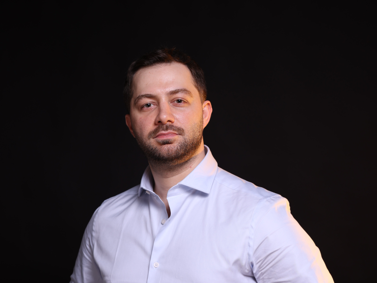 حين تصبح القيم هوية تجارية قصة نجاح من الجذور إلى التأثير حين تصبح القيم هوية تجارية قصة نجاح من الجذور إلى التأثير